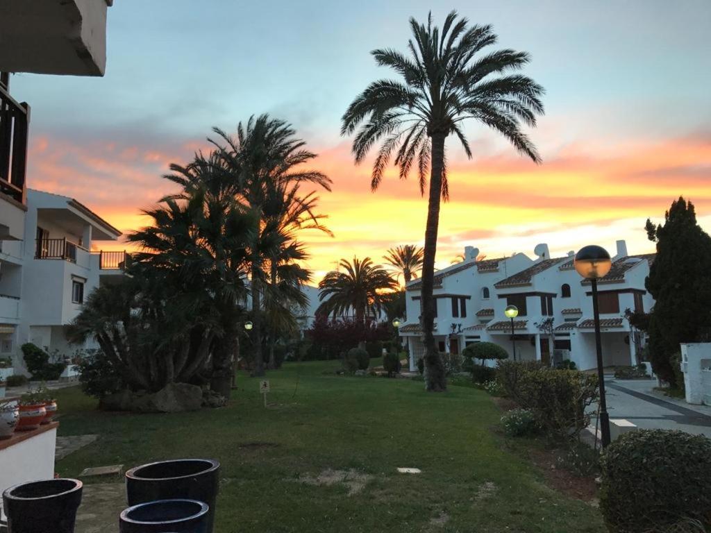 Primera Linea De Playa Julio Y Agosto Min 7 Dias De Lunes A Lunes Denia Kültér fotó